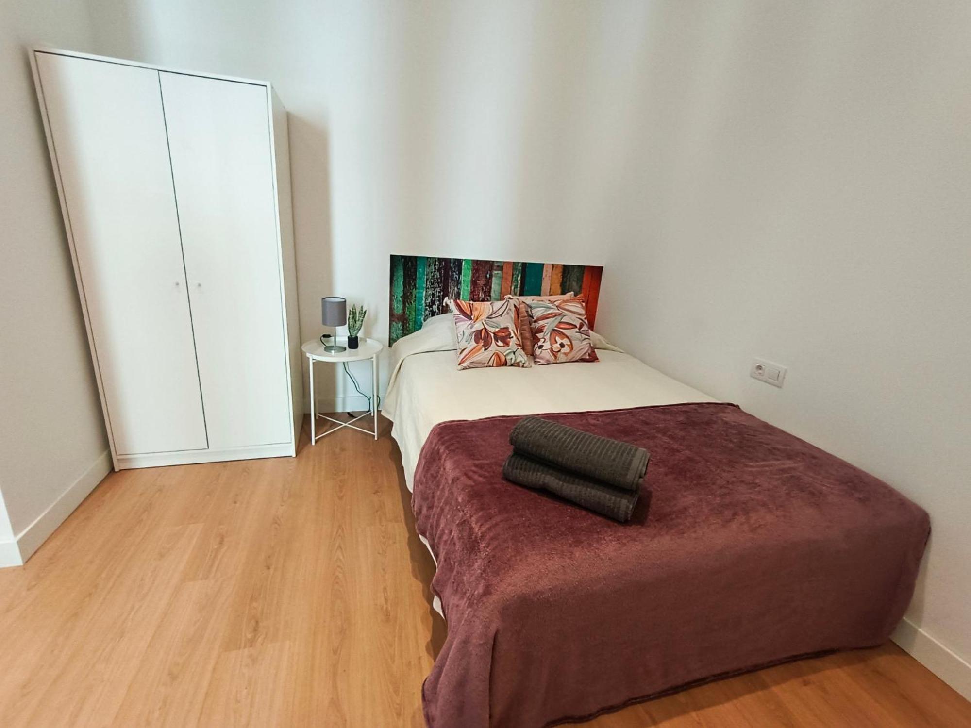 By Universitat Private Rooms Barcelona Exterior foto